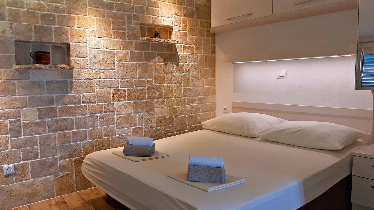 Stone House Bonaca Apartment Baška Voda Екстериор снимка