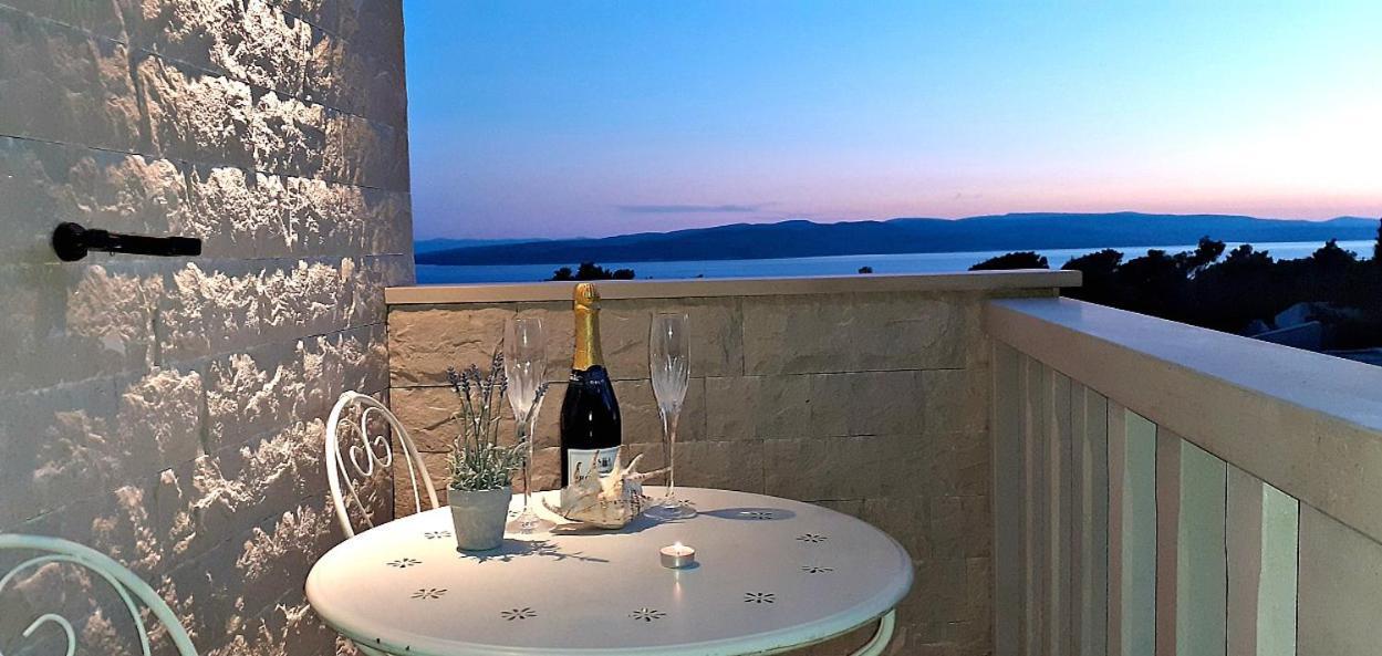 Stone House Bonaca Apartment Baška Voda Стая снимка