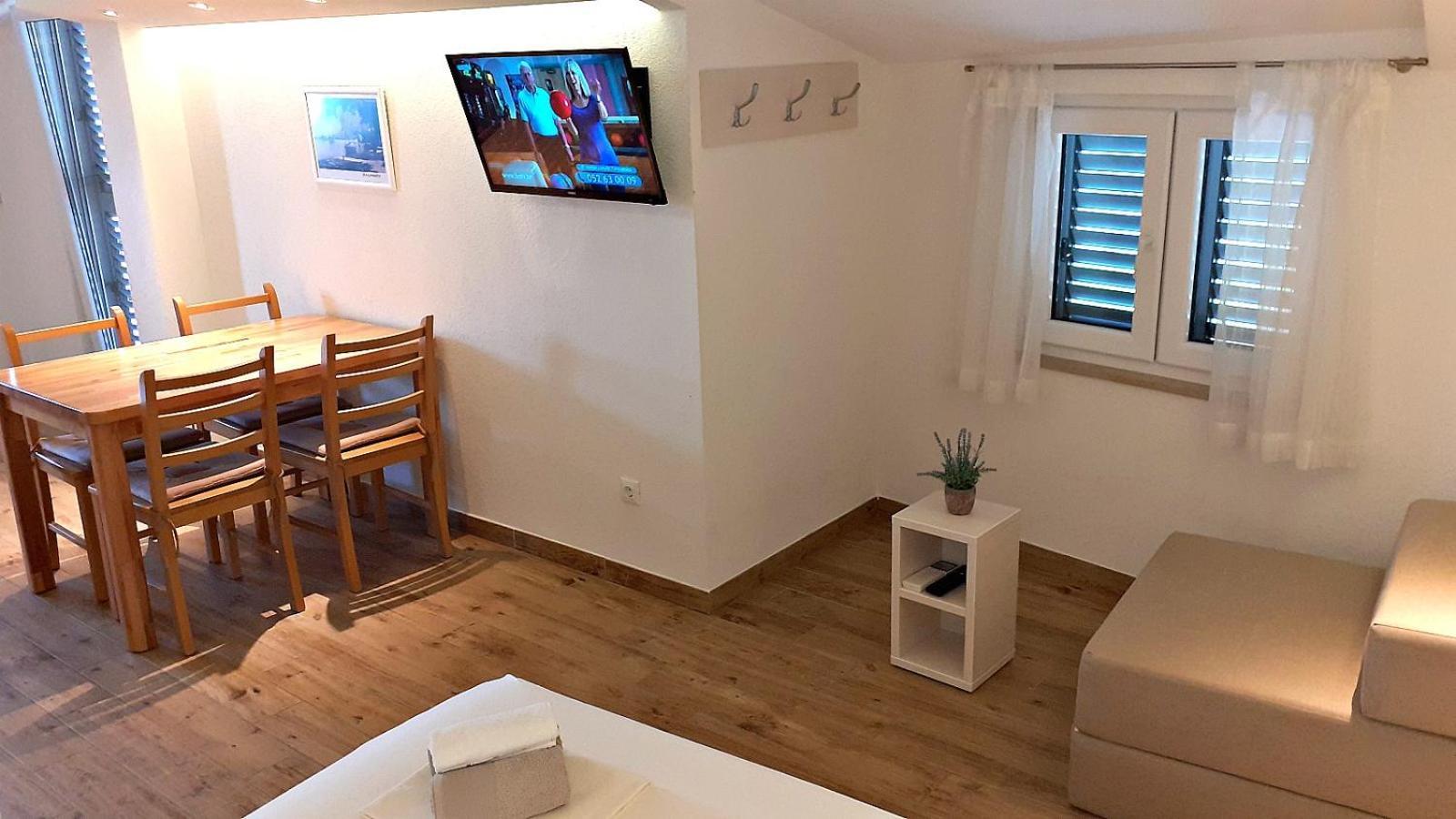 Stone House Bonaca Apartment Baška Voda Стая снимка