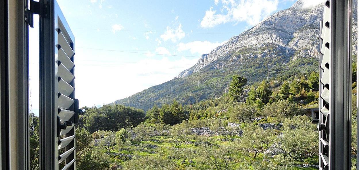 Stone House Bonaca Apartment Baška Voda Стая снимка