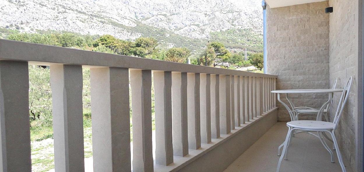 Stone House Bonaca Apartment Baška Voda Стая снимка