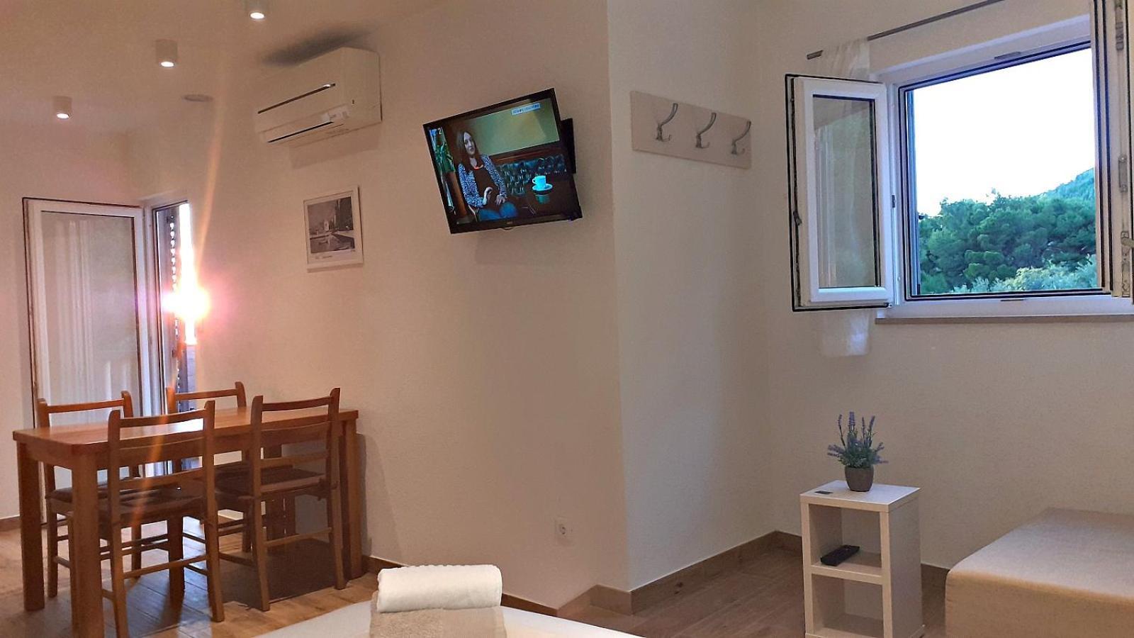 Stone House Bonaca Apartment Baška Voda Стая снимка