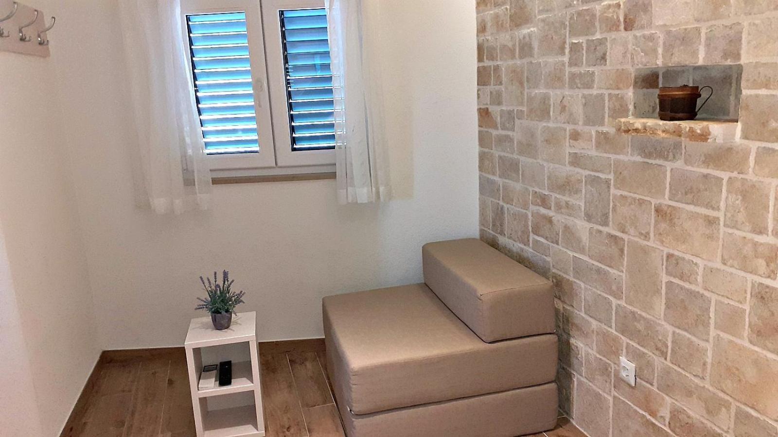 Stone House Bonaca Apartment Baška Voda Стая снимка