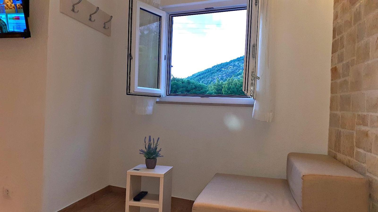 Stone House Bonaca Apartment Baška Voda Стая снимка