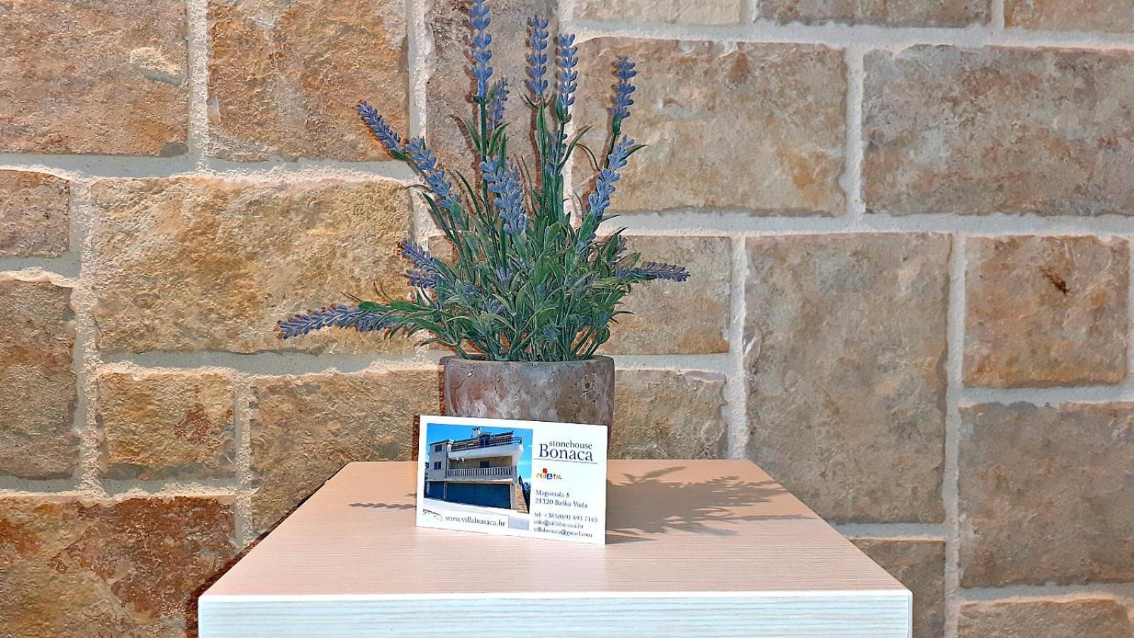 Stone House Bonaca Apartment Baška Voda Стая снимка